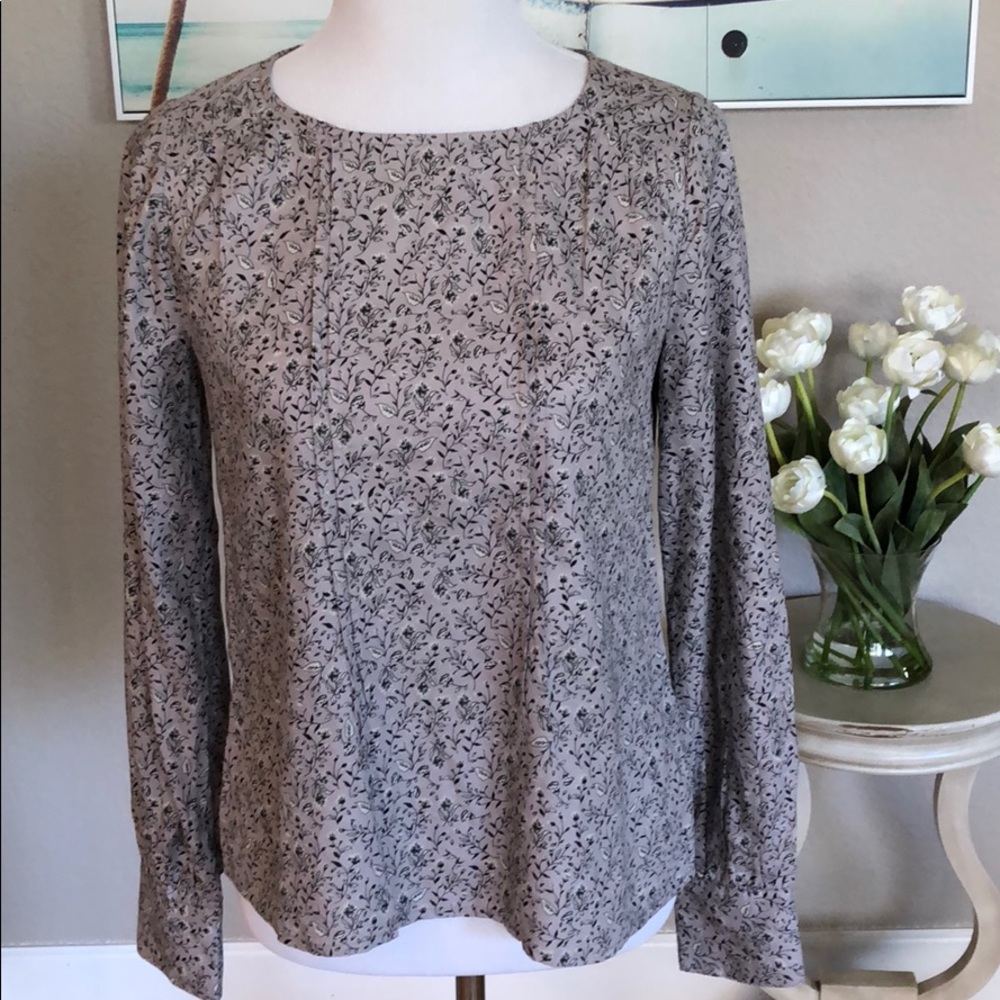Hinge lavender blouse